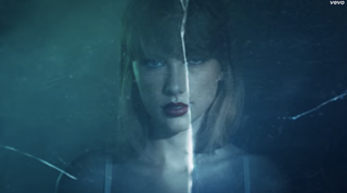 Illustration for article titled Is Taylor Swift Trying to Kill People With Mirrors? An Investigation